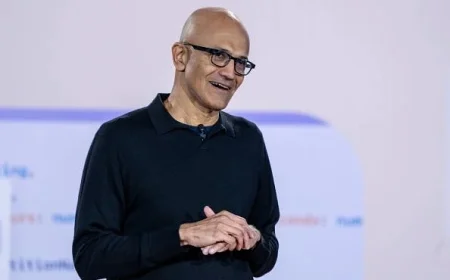 Microsoft Shares Fall as AI Sales Quotas Cut Amid Weak Demand