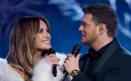 Michael Bublé, Carly Pearce Shine with “Maybe This Christmas” at Rockefeller Lighting