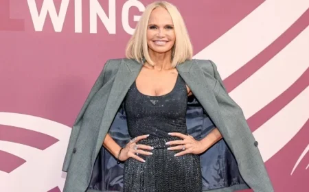 Kristin Chenoweth’s ‘Queen of Versailles’ Concludes Broadway Run Early