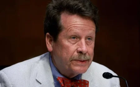 Former FDA Chiefs Condemn Agency Memo on Vaccines as “Deeply Stupid”