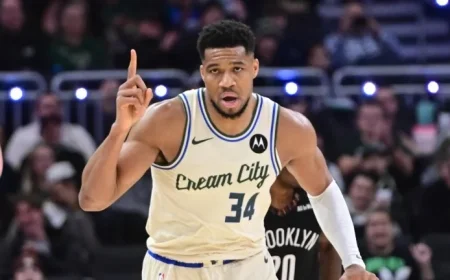 Giannis Antetokounmpo Discusses Future with Bucks Front Office