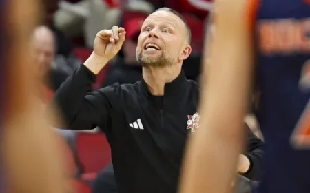 Crawford Leads Arkansas to Victory Over No. 6 Louisville