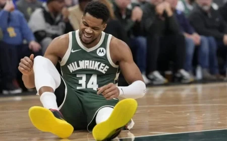 Giannis Antetokounmpo Faces 2-4 Week Sideline with Calf Strain: Source