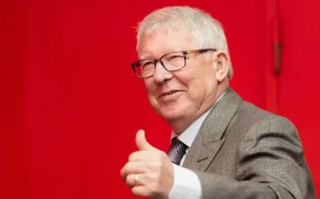 Sir Alex Ferguson Advises Liverpool Board on Arne Slot’s Future Amid Struggles