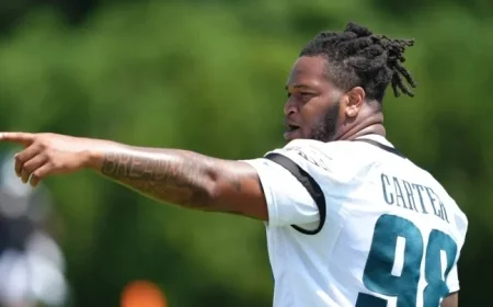 Eagles’ Jalen Carter Undergoes Shoulder Surgery, Out for Chargers Game