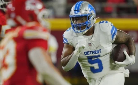 Fantasy Football Week 14: Start Devin Neal or Sit David Montgomery?