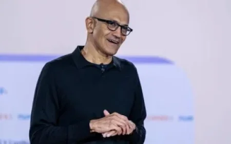 Anthropic CEO Discusses AI Bubble Concerns and Rival Risk-Taking