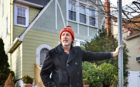 Edward Burns Revisits Valley Stream for ‘Brothers McMullen’ Sequel