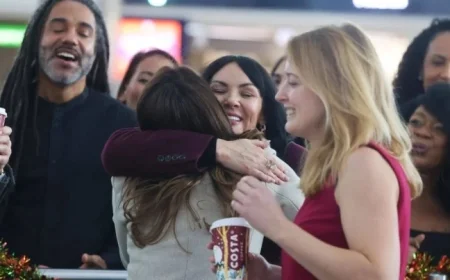 “Love Actually Star Stuns Travelers by Recreating Iconic Airport Scene”
