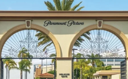 Paramount Weighs Hostile Bid for Warner Bros: Reports