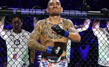 Holloway Defends BMF Title Against Oliveira at UFC 326