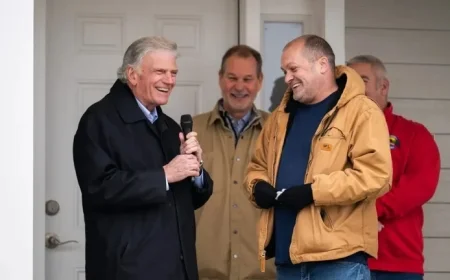 Rev. Franklin Graham Gifts New Homes to Kentucky Flood Survivors for Christmas