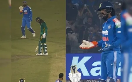 KL Rahul Frustrated as South Africa Chases 359 Against India