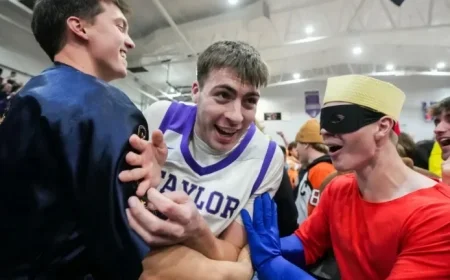 Taylor’s Silent Night Show: Costumes Ignite Chaotic Spectacle