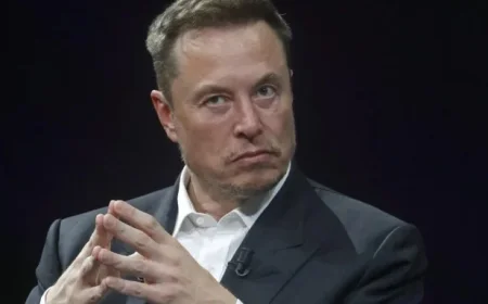 LinkedIn Exec Disputes Musk and Gates on AI Job Replacement