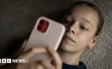 Australia Moves to Ban Kids from Social Media