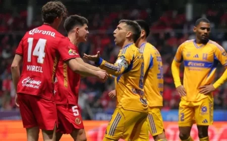 Toluca Faces Tigres in Unprecedented Liga MX Apertura 2025 Final