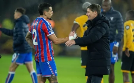 Glasner Praises Daniel Muñoz’s Impact Before Fulham Match