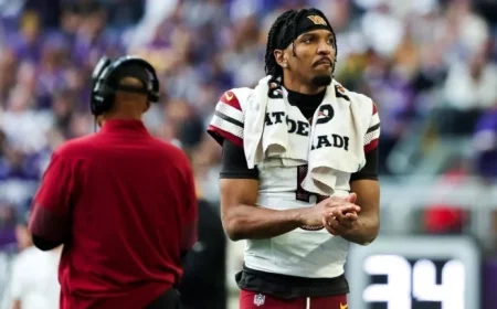 Washington’s Daniels Injured; Ertz Leaves Field on Cart