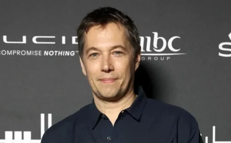 Filmmakers Urge Firmness Against Netflix-Warners Deal