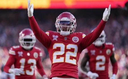 Trent McDuffie exits with knee scare in Week 14: status, impact on Chiefs’ defense, and what to watch next