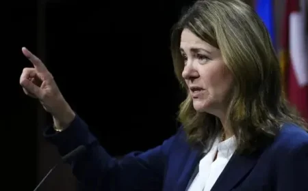 Alberta Premier Smith: Courts Shouldn’t Gatekeep Constitutional Issues