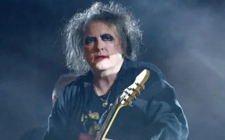 Robert Smith of The Cure Curates Stellar Teenage Cancer Trust Concert Lineup