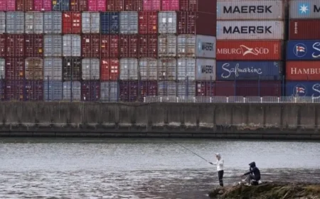 China Achieves $1 Trillion Trade Surplus in 11 Months Despite US Shipment Dip