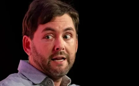 Zoox to Launch Commercial Robotaxi Rides in 2026 with Focus on Passengers