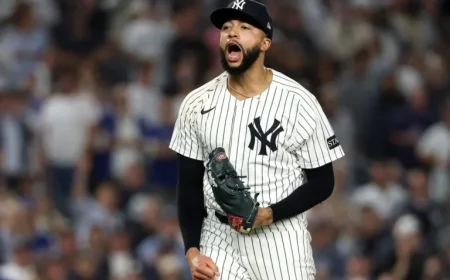 Devin Williams Criticizes Yankees Fans Post-Mets Signing on Social Media