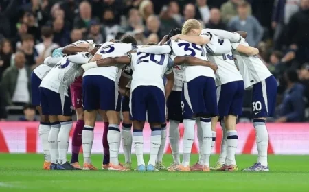 “Tottenham Spurs Ignite Strong Emotions in England Before Slavia Clash”