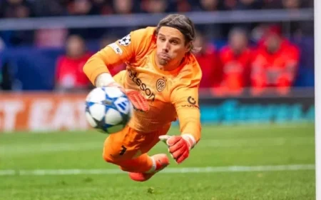 Yann Sommer Combats Stress with Music, Yoga, and Healthy Eating