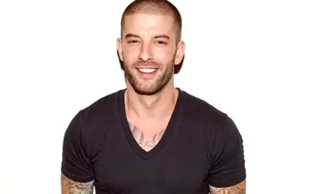 Win a Darcy Oake Ticket 4-Pack!