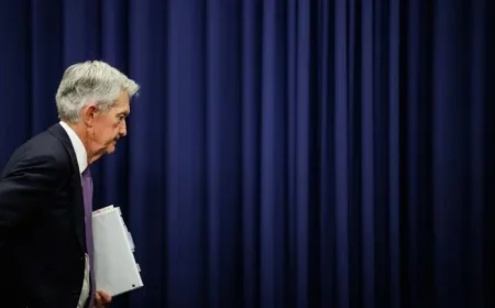 Divided Fed Prepares to Slash Interest Rates Amid Tough Decision