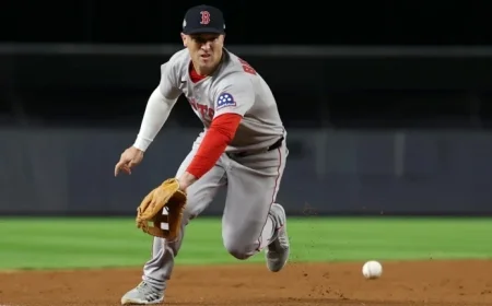 Cubs Hold Zoom Meeting with Free-Agent Star Alex Bregman