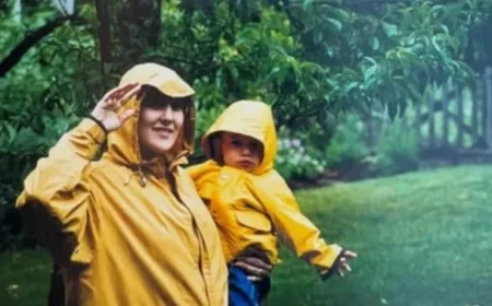 Stranger Discovers Ricki Lake’s Family Photos for Sale at Flea Market