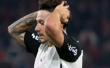 Corinthians Benches Garro, Cruzeiro Starts Arroyo: Team Lineups Revealed