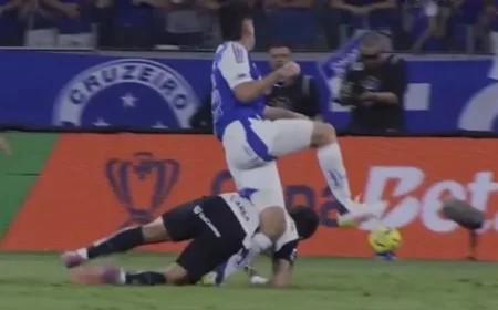 Cruzeiro Defender Exits Match Injured, Raises Brazil Cup Concerns