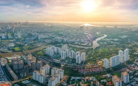 Real Estate Giants Dominate Market: Diminished Competition, Soaring House Prices