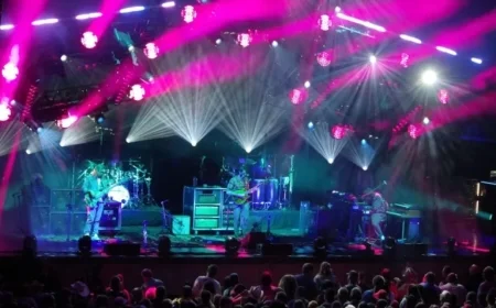 Disgruntled Concertgoers Plan Lawsuit Against Ticketmaster