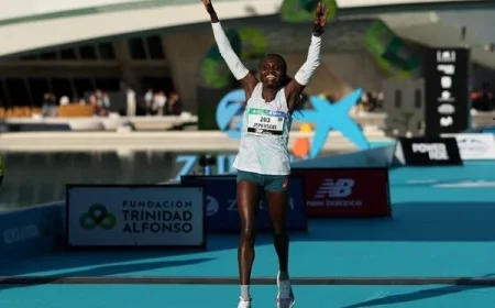 Jepkosgei Sets World-Leading Record Winning Valencia Marathon