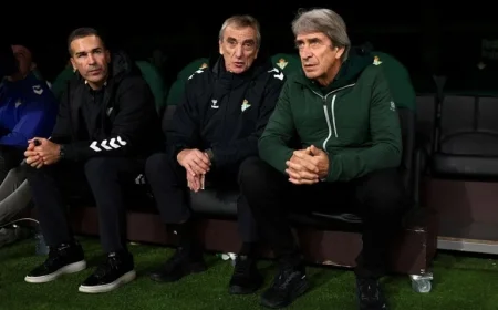 Bakambu, Abde, and Antony Lead Confirmed Starting XI