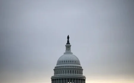 Senate Votes on ACA; Fed Lowers Rates; Venezuela Updates