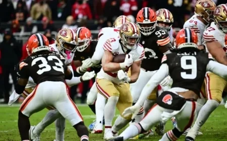 Christian McCaffrey Injury Status vs. Titans in Week 15 анализ