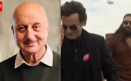 Anupam Kher Praises Director Aditya Dhar, Calls New Film Fearless