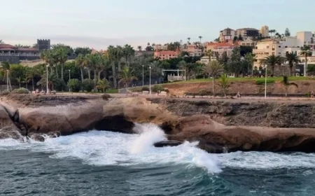 Weather Alert: Strong Winds and Rough Seas Hit Canary Islands Thursday