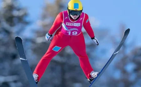 IOC Calls on Sports Bodies to Allow Russian Youth Teams With Flag, Anthem