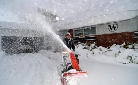 Upstate NY Braces for 2-Foot Lake-Effect Snowstorm