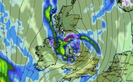 UK Braces for Christmas Day Blizzard to Bury Cities in Snow
