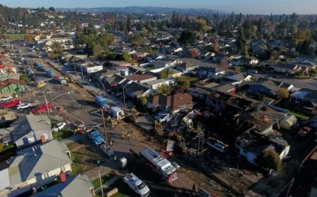 San Francisco Bay Area Gas Explosion Destroys Homes